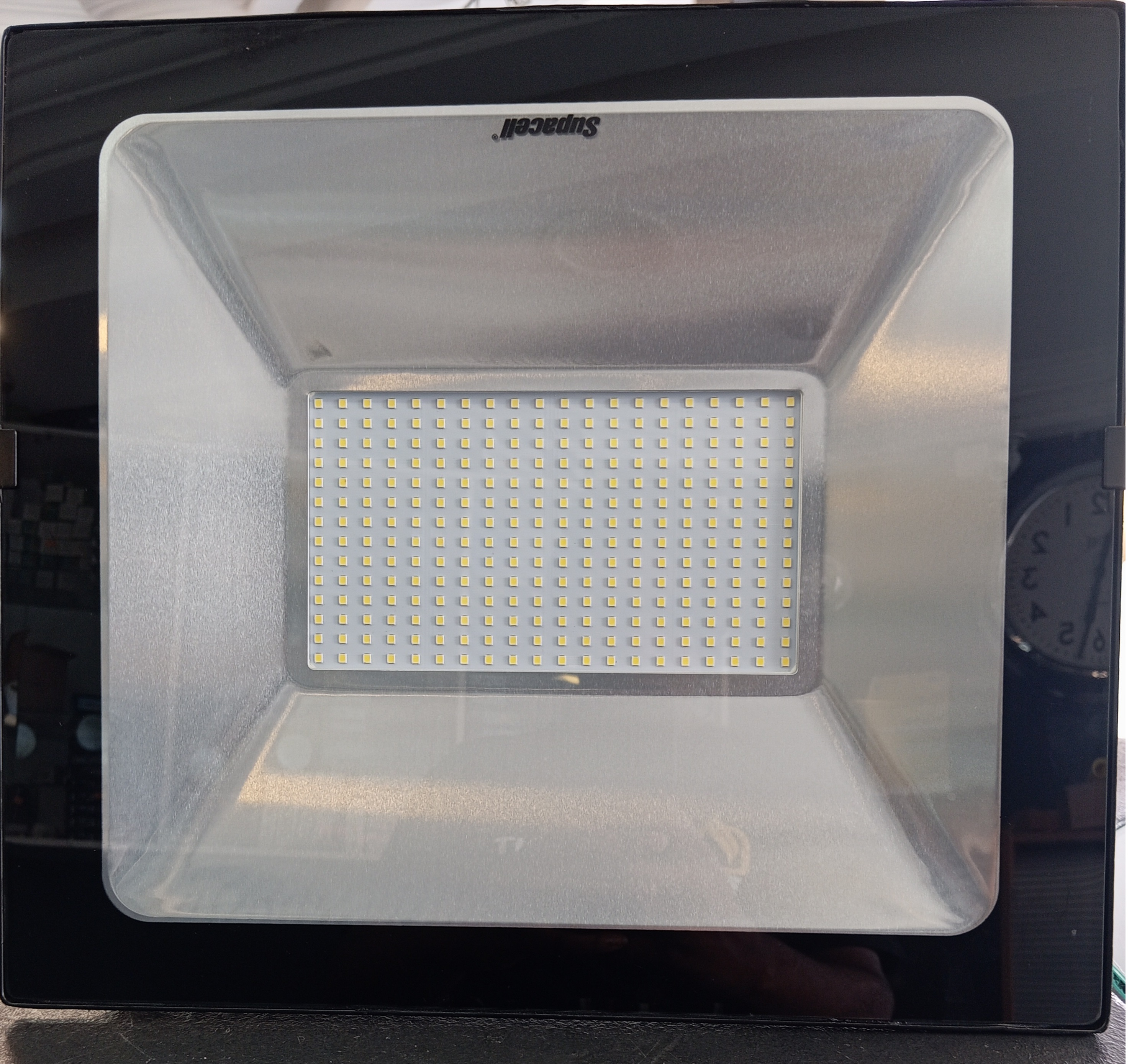 150W LED FLOODLIGHT